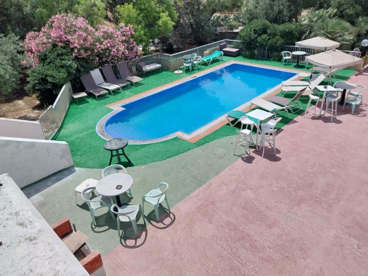 Whitestar Guesthouse Salina Exterior foto